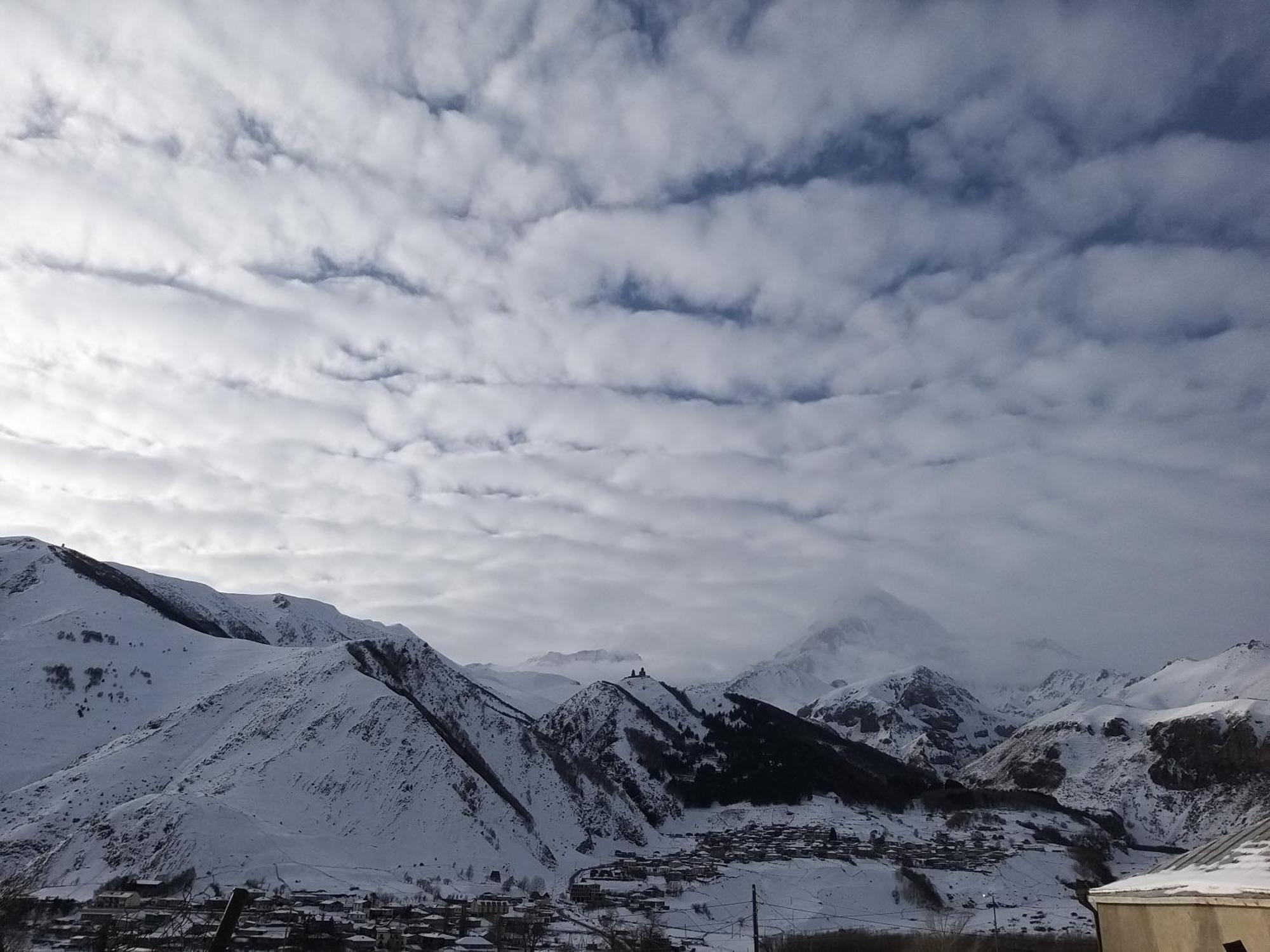 Appartement Emotion Kazbegi Chambre photo